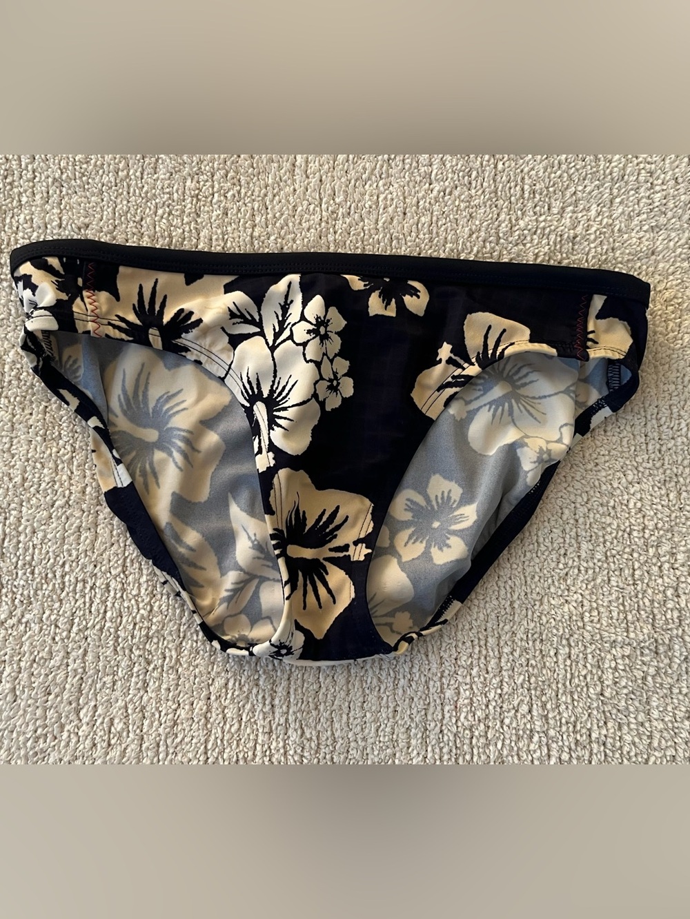 Tommy Hilfiger Floral Bikini Bottoms in Navy and Cream Size Small
